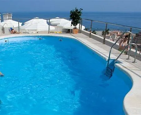 Hotel Bahía Almuñecar 4*